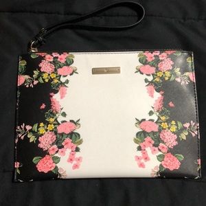 New York and Company floral wristlet